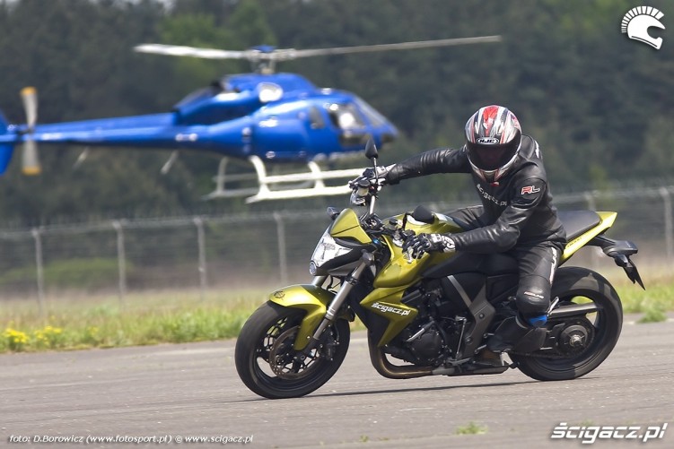 motocykl z helikopterem test honda cb1000r b mg 0061