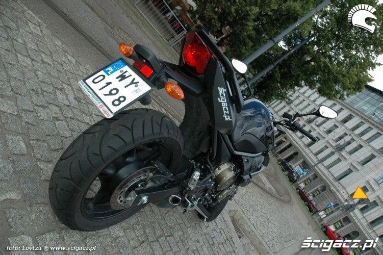 Tyl Yamaha XJ6 2010
