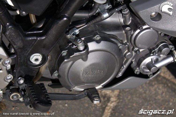 Yamaha Tenere XTZ660 silnik prawa strona