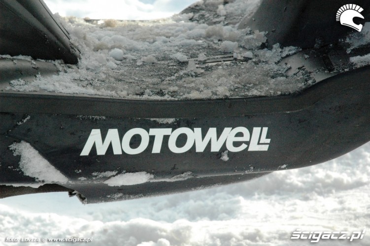 Motowell podloga