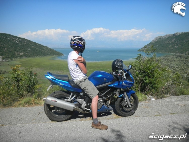 Tour de Balkan motocyklista