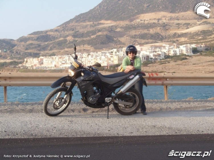 justyna z xt660 motocyklem po Krecie 2010