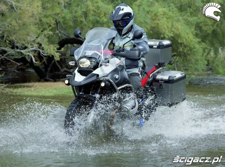 BMW R1200GS jazda 4