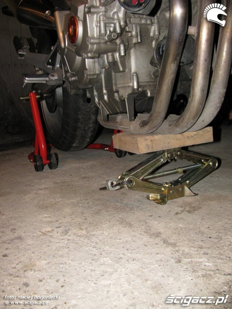 Honda CB600F naprawa