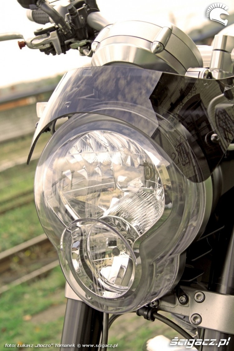 reflektor Yamaha MT01