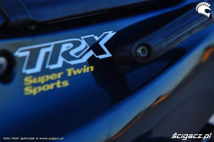 akcesoryjne raczki pasazera TRX Super Twin Sports