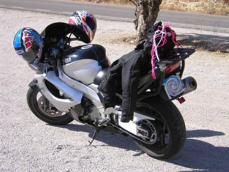 Yamaha YZF100R Thundarace turystycznie