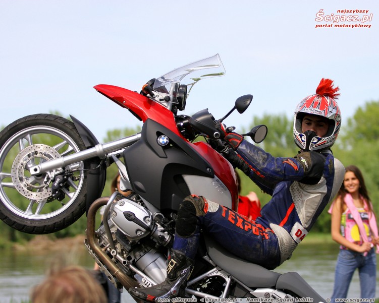 bmwr1200gs wheelie 1280 1024