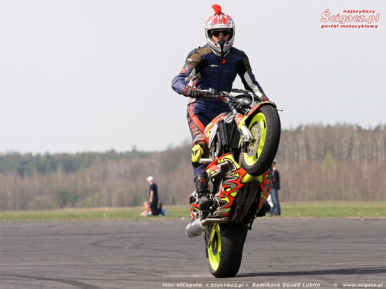 raptowny lotnisko wheelie 800 600