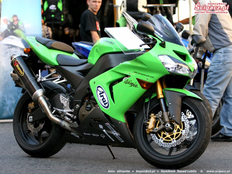 Kawasaki ZX10R 2 800 600
