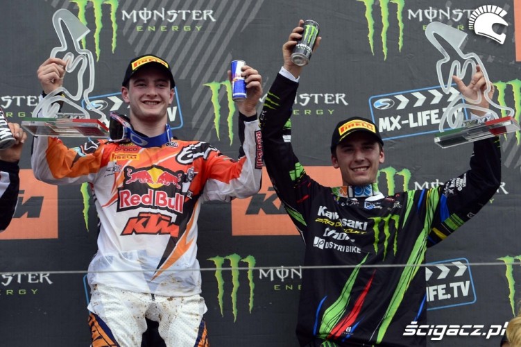 MX2 podium