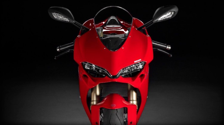 2015 Ducati 1299 Panigale front