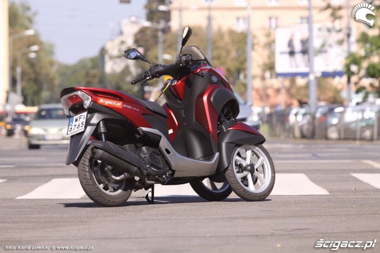 2014 Yamaha Tricity staycznie