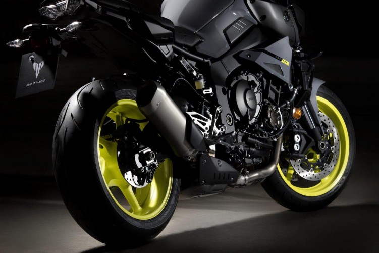2016 YAMAHA MT10 studio
