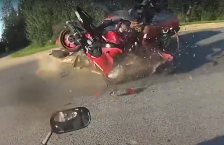 brutalny wypadek motocyklowy