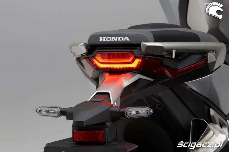 Honda X ADV 2017 21