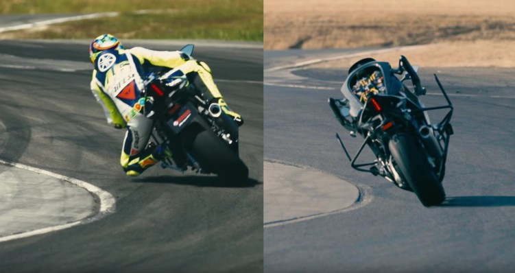 Rossi vs Motobot 2017
