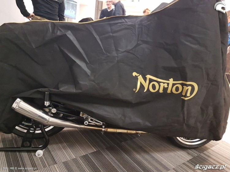 Norton w Polsce