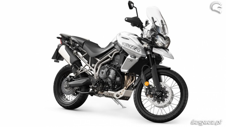 Tiger 800 XCA Front 3 4 Crystal White