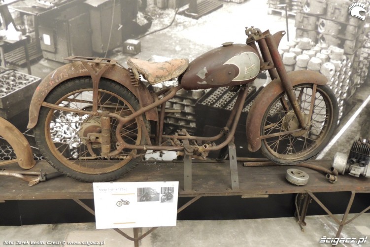 Muzeum motocykli w Barcelonie 21 Moto Ardilla
