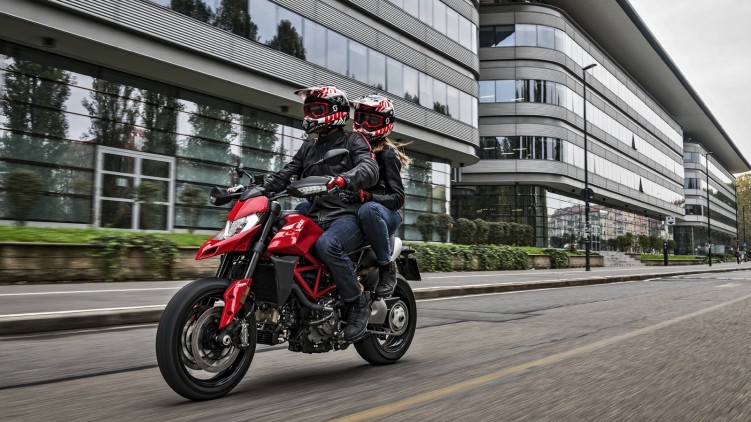 Ducati Hypermotard 950 2019 03