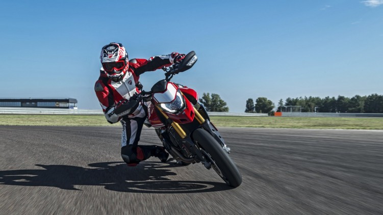 Ducati Hypermotard 950 2019 04