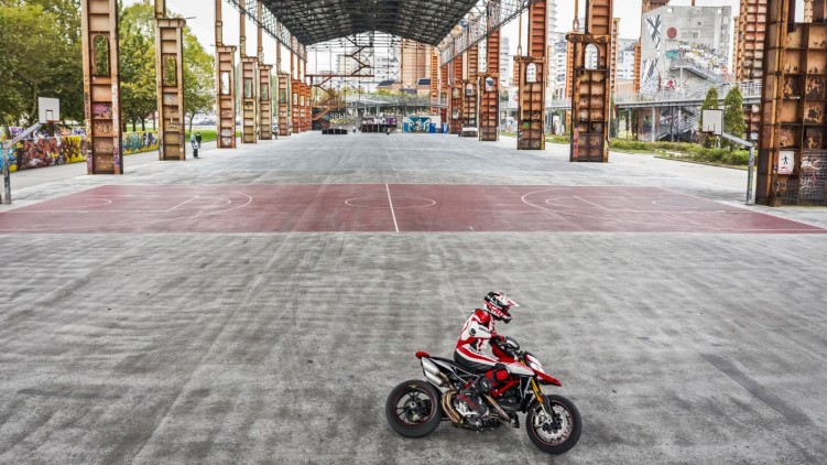 Ducati Hypermotard 950 2019 15