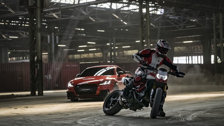 Ducati Hypermotard 950 2019 17