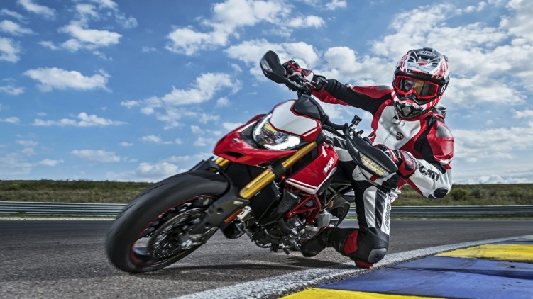 Ducati Hypermotard 950 2019 09