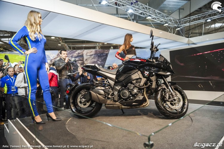 Warsaw Motorcycle Show 2019 Suzuki 35