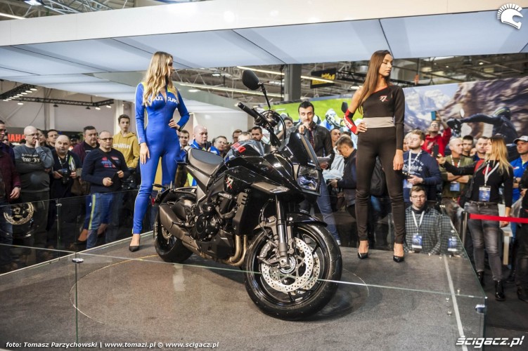 Warsaw Motorcycle Show 2019 Suzuki 42
