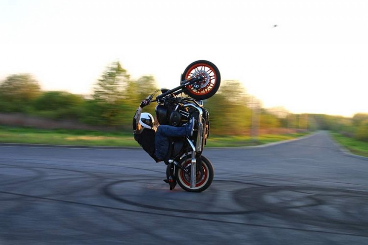 Maciej DOP Harley Davidson Stunt 13