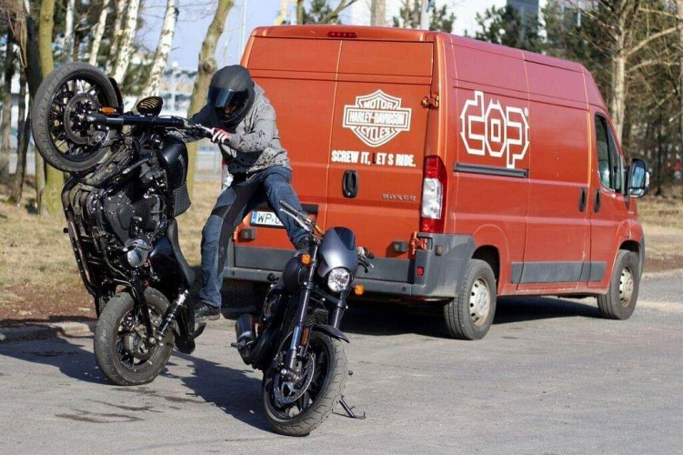 Maciej DOP Harley Davidson Stunt 30