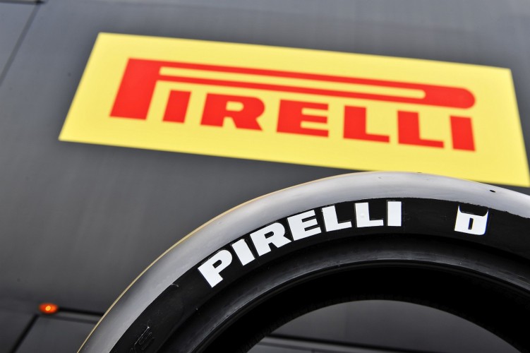 pirelli superpole tyre