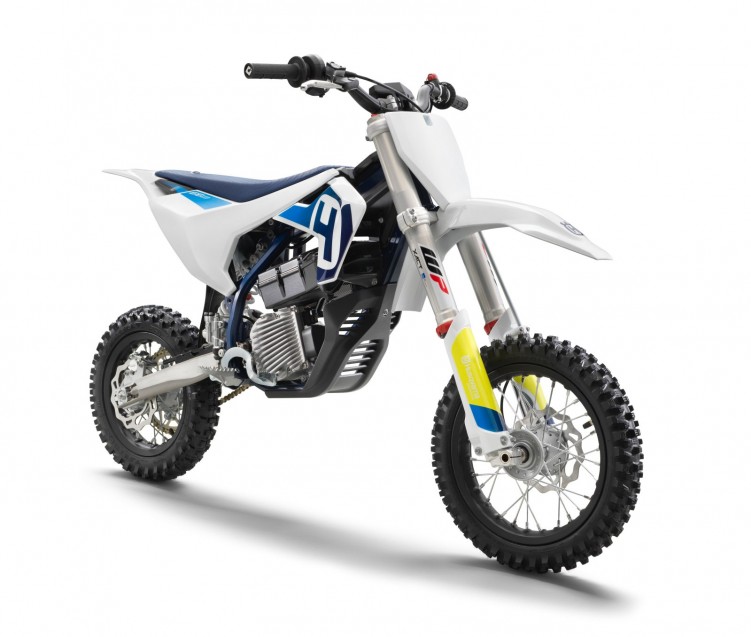 HUSQVARNA MOTORCYCLES LAUNCH FIRST EVER ELECTRIC MOTORCYCLE THE ALL NEW EE 5