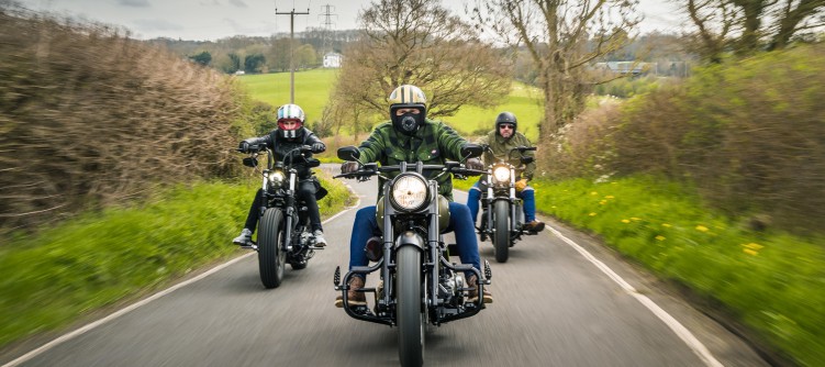 Harley Davidson jazda w grupie