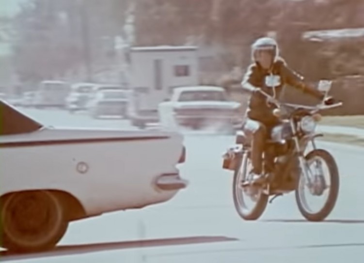 film o bezpieczenstwie motocyklisty