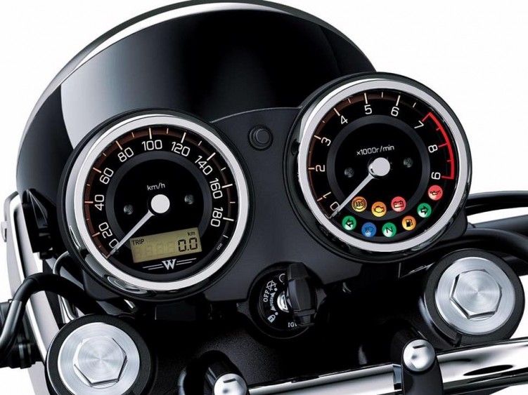 Kawasaki W800 2020 zegary