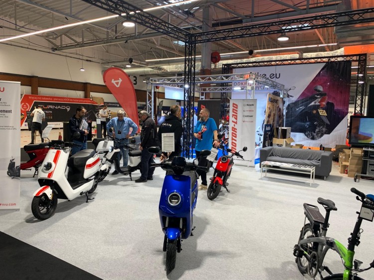 Warsaw Moto Show 2019 skutery elektryczne NIU 2