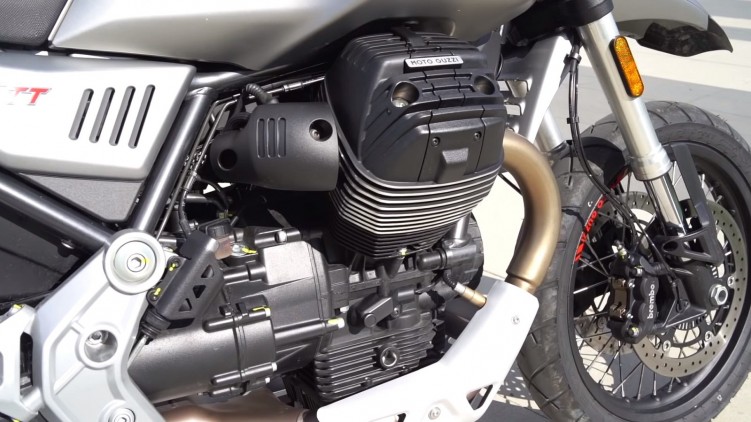 Moto Guzzi V85 TT silnik