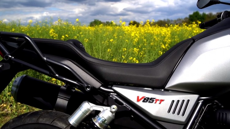 Moto Guzzi V85 TT siodlo