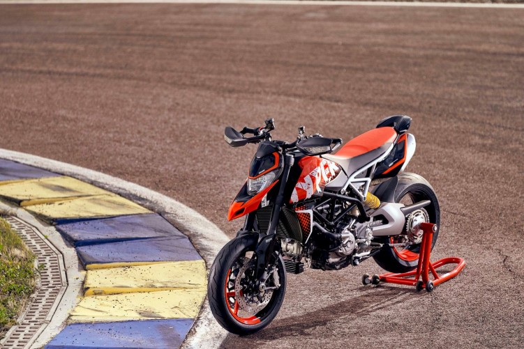Ducati Hypermotard950 RVE 17