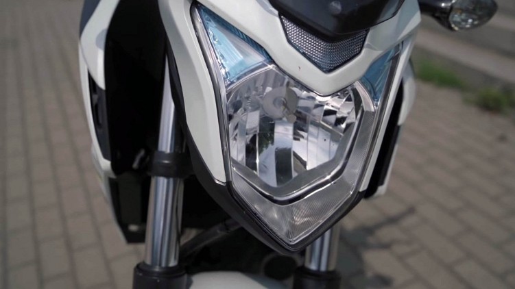 Honda CB 500F 2015 reflektor