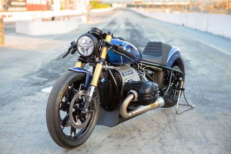 BMW R18 Dragster 01