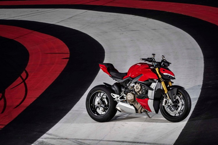 Ducati Streetfighter 03