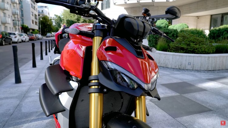Ducati Streetfighter V4S z bliska