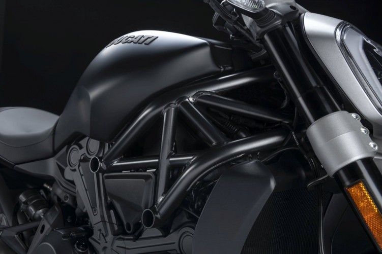 Ducati XDiavel Dark 2021 5