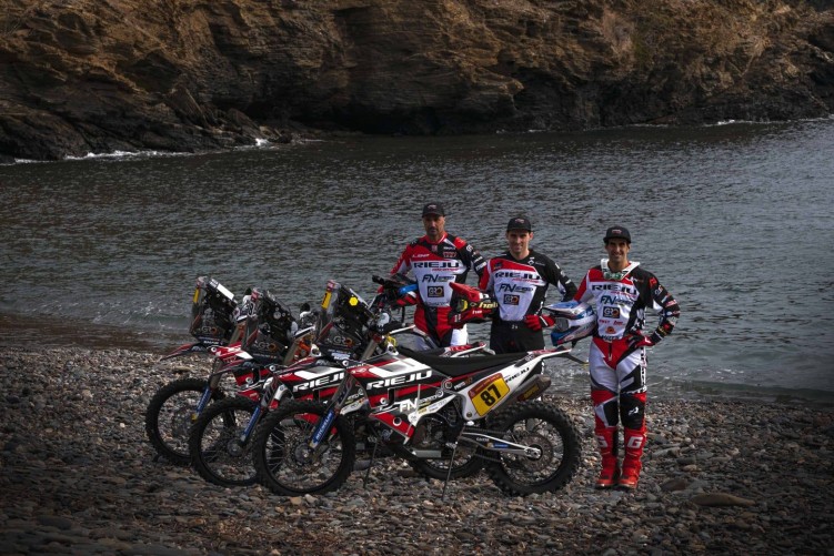 Rieju Dakar team