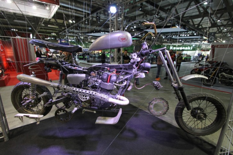 customizing motocykli motocykl rozlozony na czesci