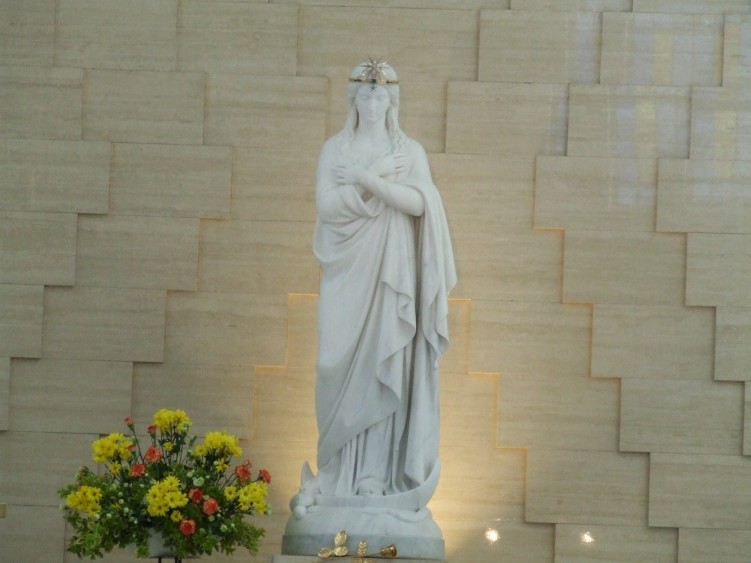 05 Figura Matki Boskiej Jazlowieckiej w Szymanowie